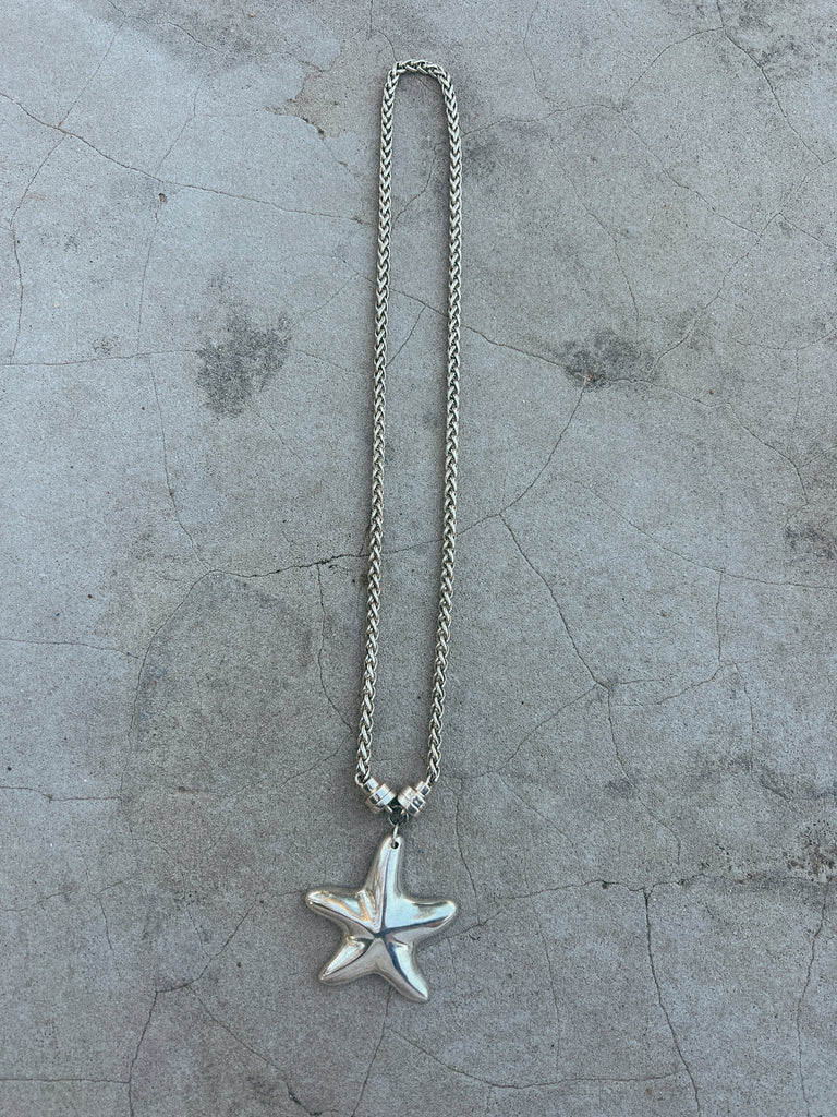 Joseph Esposito Chunky Starfish Necklace